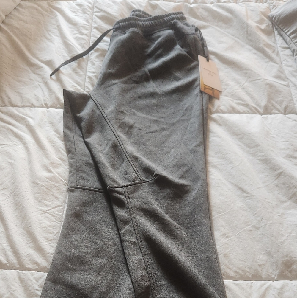 Kenneth Cole Black Heather Tech Jogger Pants - Picture 2 of 4